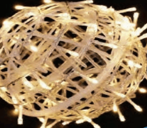Bola vazada 30cm 100 LEDS warm bivolt uso externo